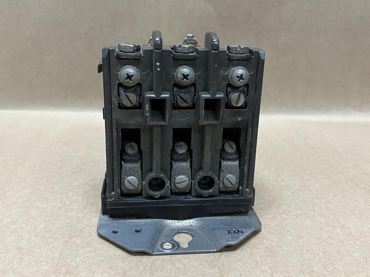Used Allen Bradley 509-C0D-XXX Nema Size 2, Ser B, 3Ph Motor Starter