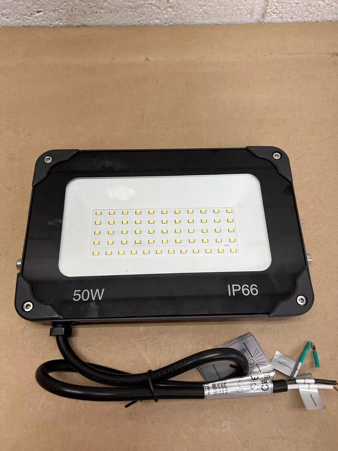Nforu ON-FG47-DW-US-2A 50W Daylight White LED Floodlight