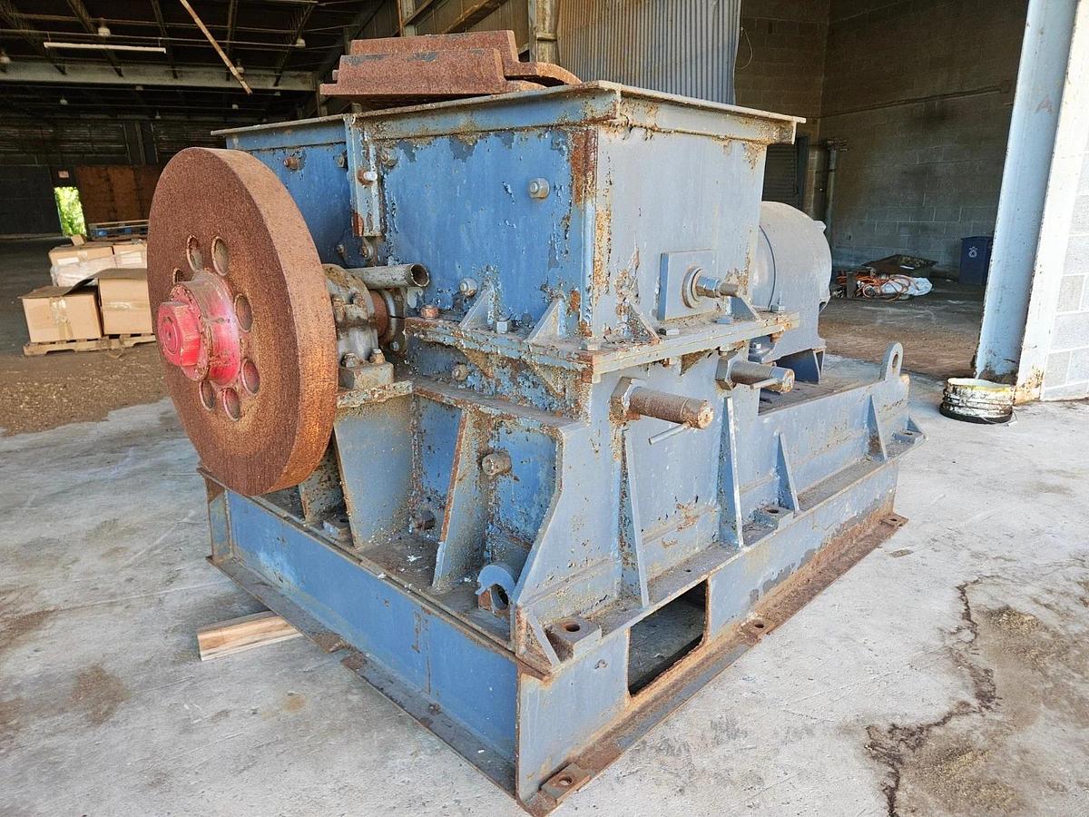 Used American Pulverizer Model WS Crusher, Shredder, Hammer Mill 50Hp Drive