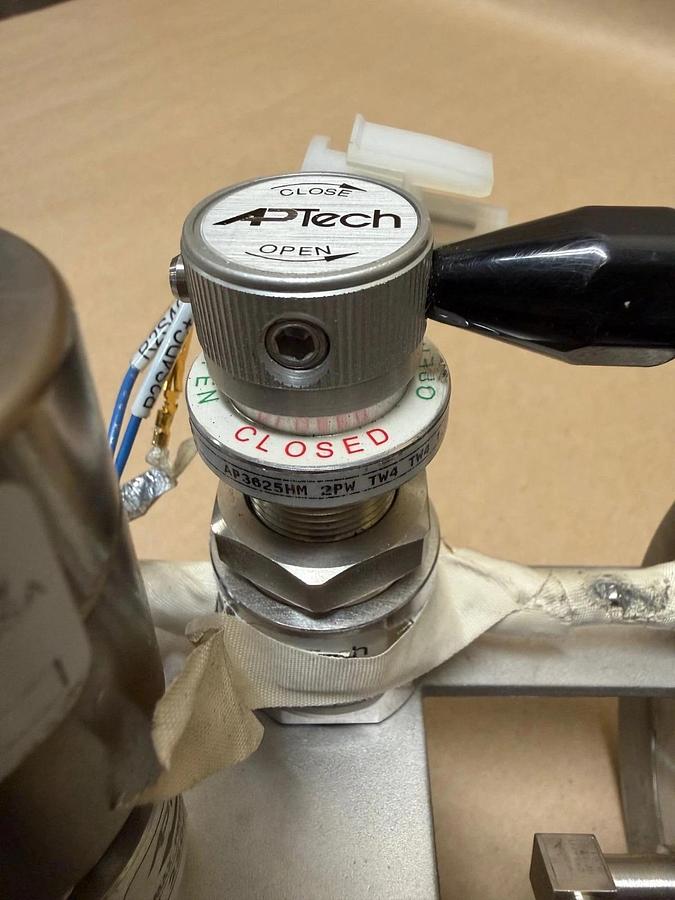 Used APTech AP3550HM Pneumatic Diaphragm Valve, (2) AP3625 Diaphragm, C276 1Gal Tank