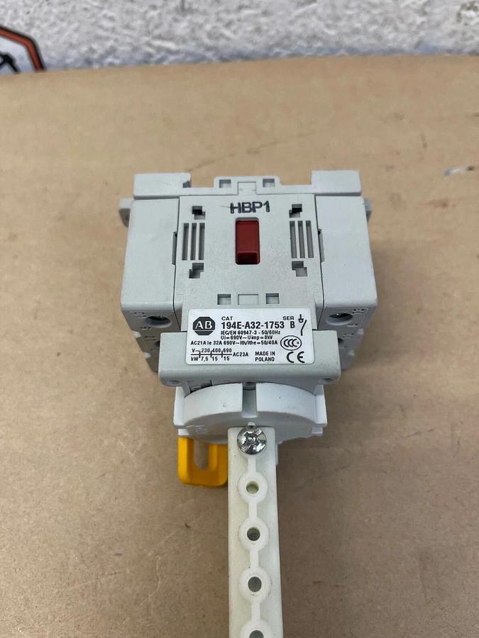 Used Allen-Bradley 194-A32-1753 Disconnect Switch 3-pole Ser B, 50/60Hz, 600VAC 32A