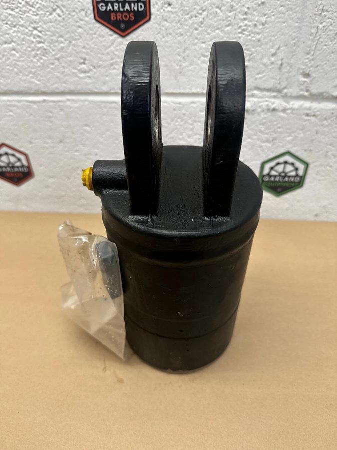 Used Hyster 1559451 Tube, Tilt Cylinder