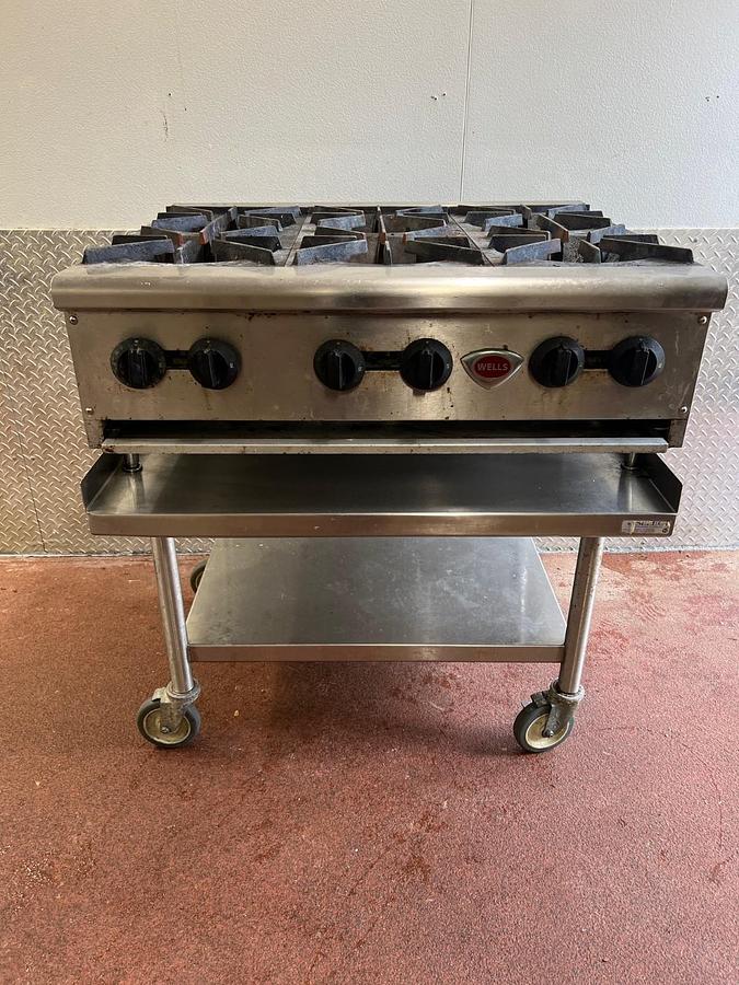 Used Wells HDHP-3630G 6-Burner Stovetop