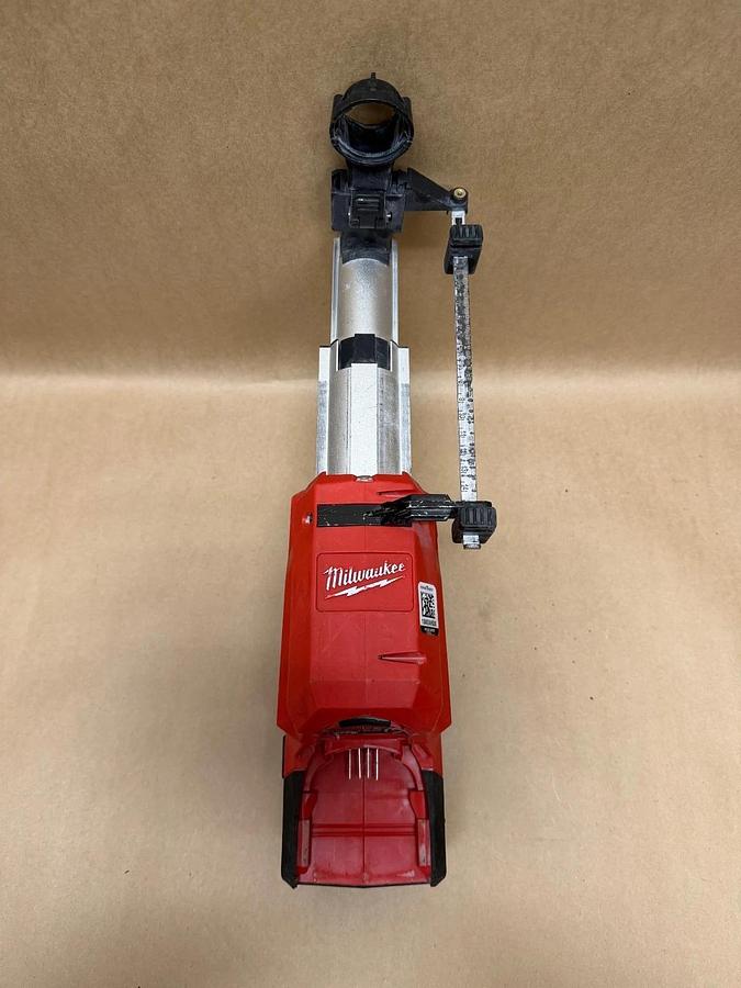 Used Milwaukee 2912-DE M18 Fuel Hammervac 1” Dedicated Dust Extractor