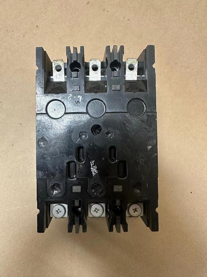 Used General Electric TED134040 40A 3 Pole Circuit Breaker