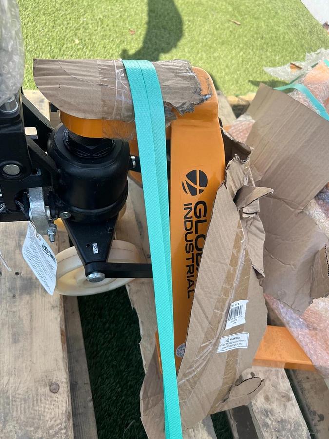 Global Industrial Drum Truck Hydraulic Drum Lifting Jack 55 Gal, 800lb Capacity