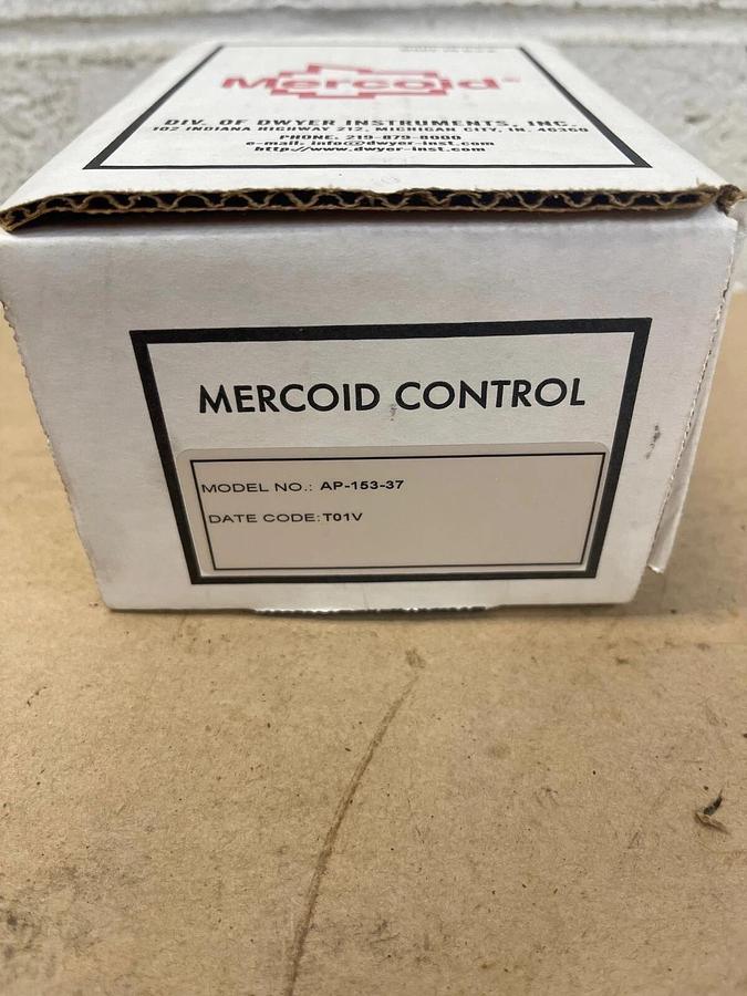 Dwyer (Mercoid) AP-153-37 Mercoid Control, Pressure Switch, Diaphragm Operated
