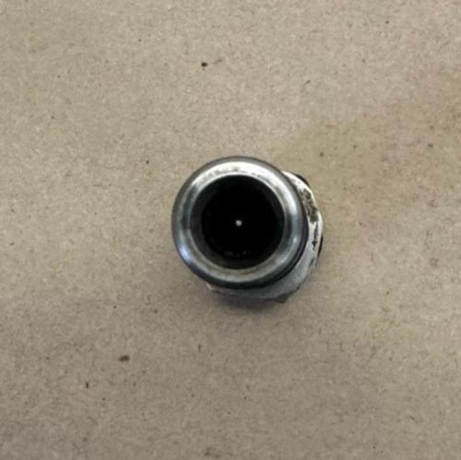 Used Nordson 203059A Pressure Release Valve