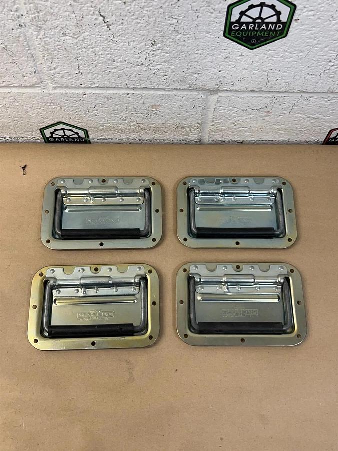 Used Nielsen Sessions Spring Loaded Recessed Handle w/ Rubber Grip - Lot of 4