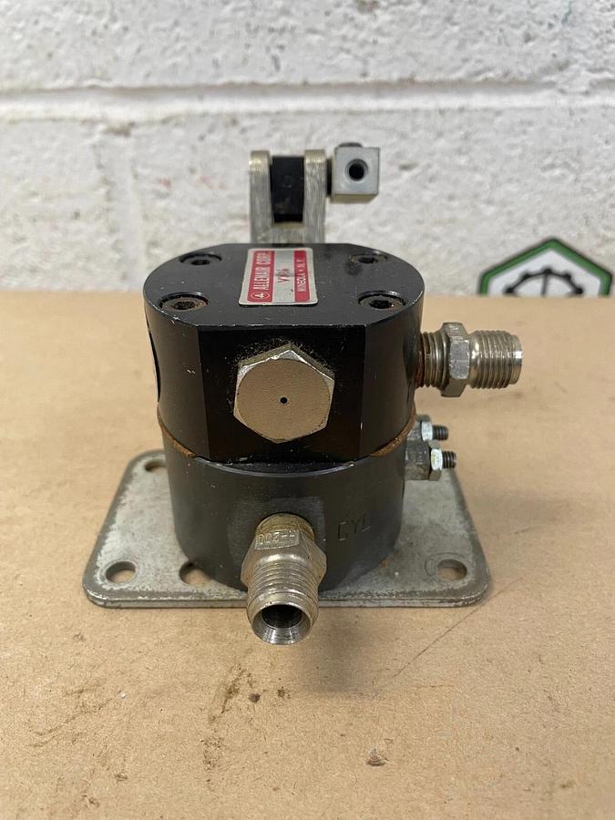 Used Allenair Corp. VH-1/4 Bleed Pilot Solenoid Valve