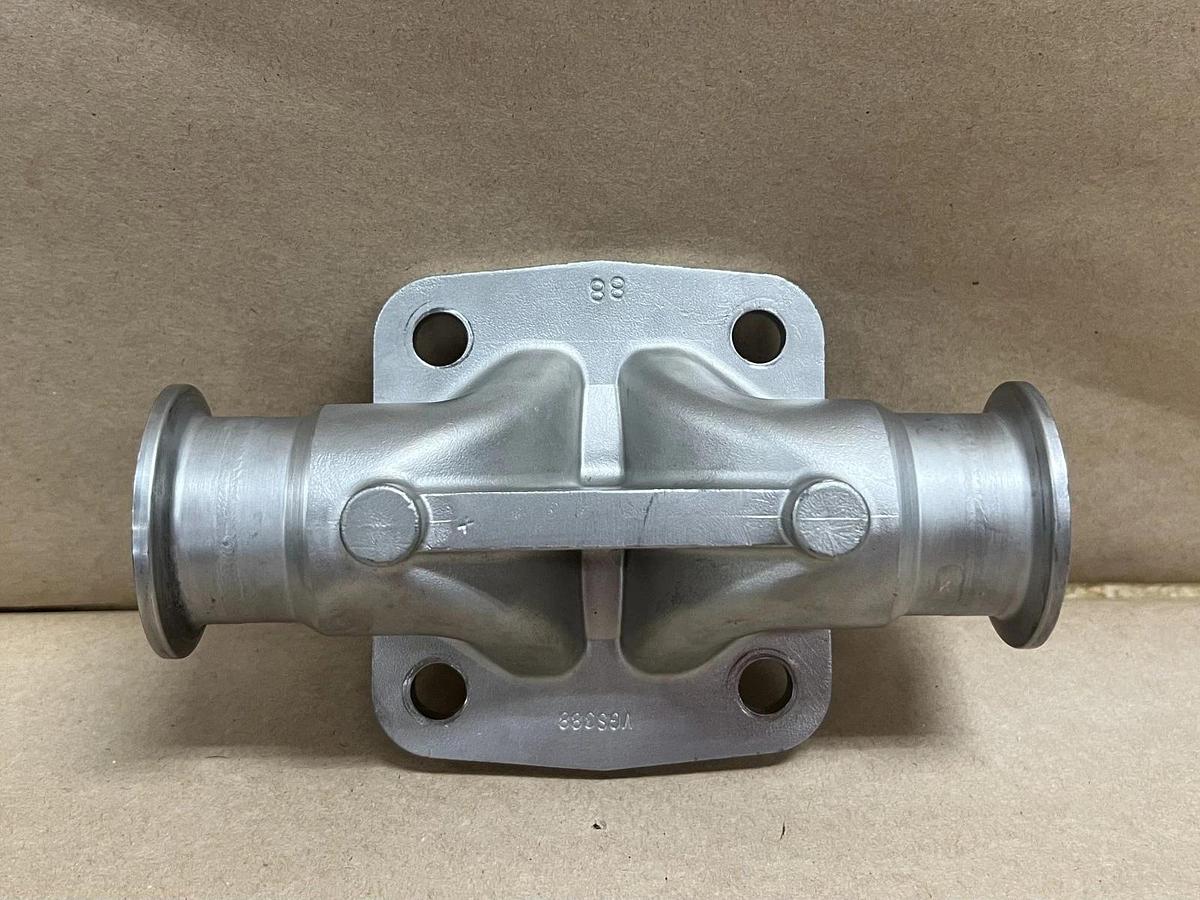 Used Gemu 316L 1-1/2" SS Multi-Port Block Valve Body