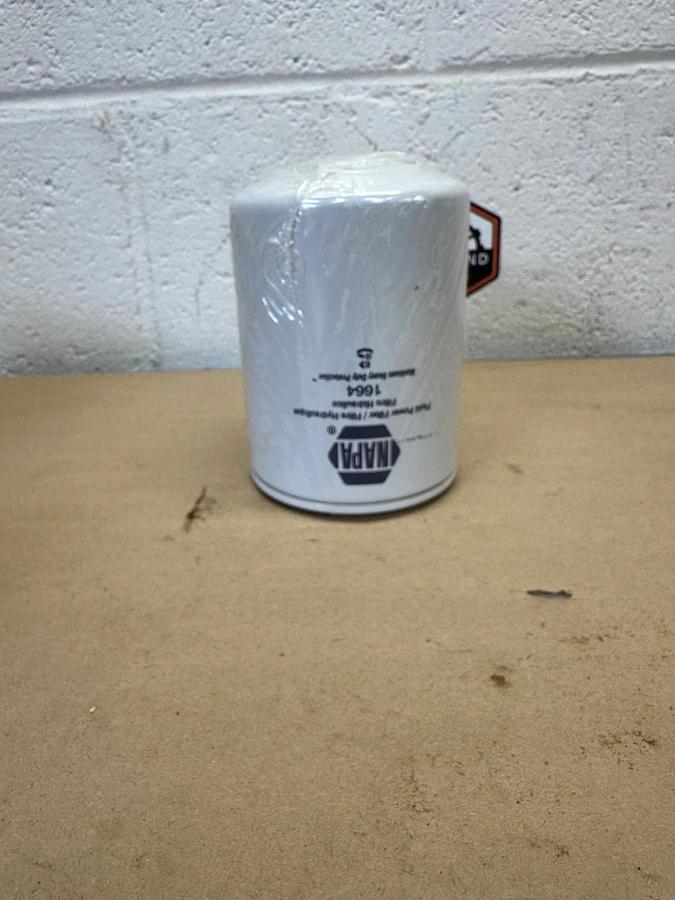 Used NAPA 1664 Gold Oil Filter *NEW*