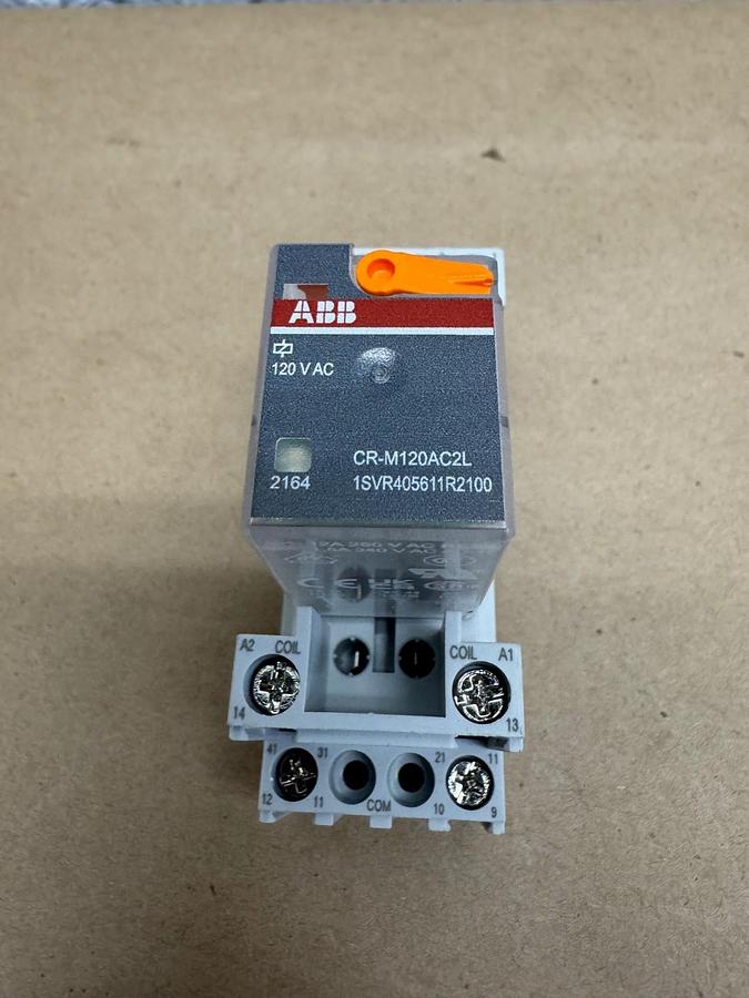 Used ABB CR-M2SS/ CR-M120C2L Socket/ Pluggable Interface Relay 120V *NEW*