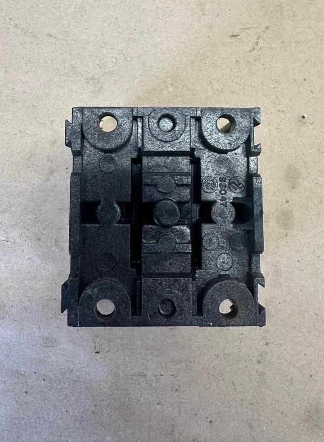 Used Allen Bradley 1492-PDM3141 Terminal Block