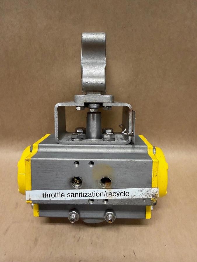 Used Apollo AS052 Pneumatic Actuator w/ CF8M Valve