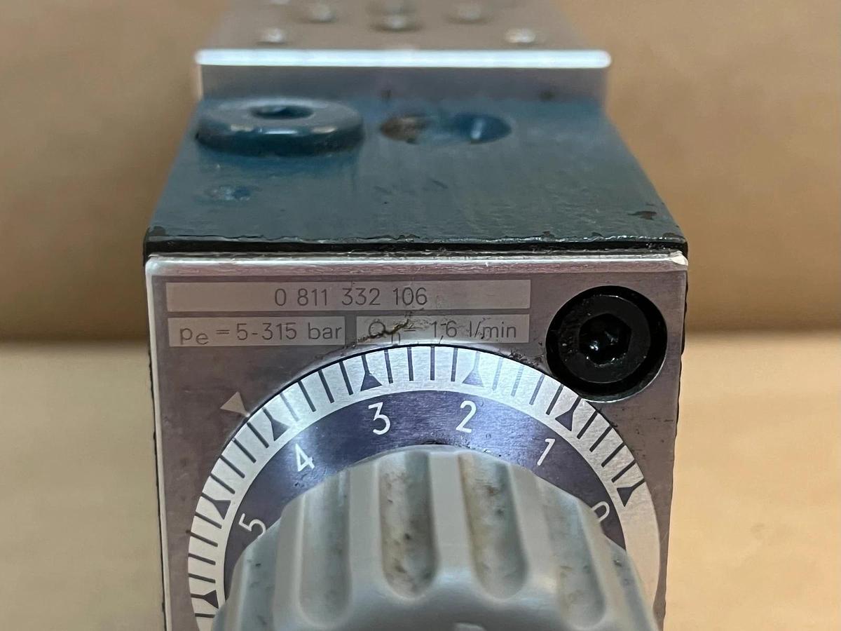 Used Bosch 0 811 332 106 Hydraulic Flow Control Valve, 5-315 Bar, (No Key)
