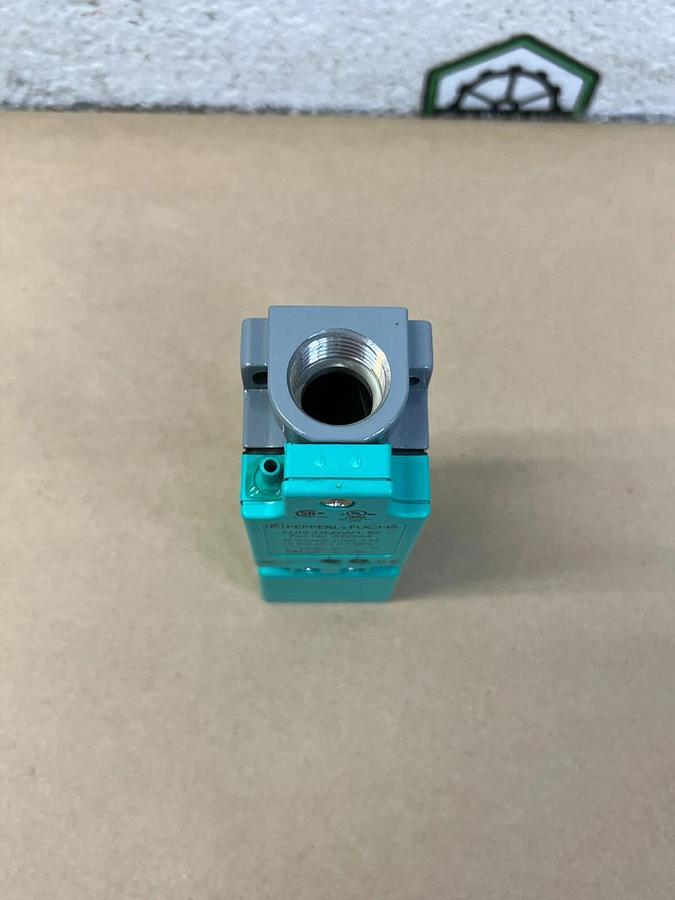 Used PepperL + Fuchs NJ15+U1+DW1-10 Proximity Switch