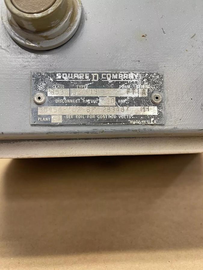 Used Square D 8538-SBG-13 AC Combination Starter Ser A, 30A Disconnect Rating NEMA 0