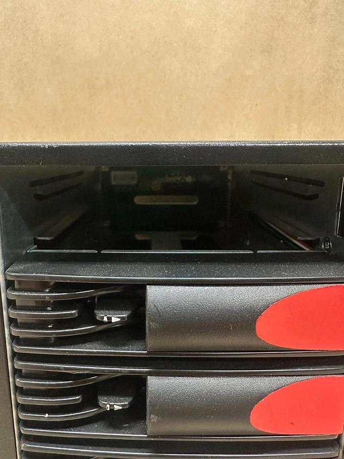 Used 4 Bay SATA Horizontal Enclosure w/ Trays