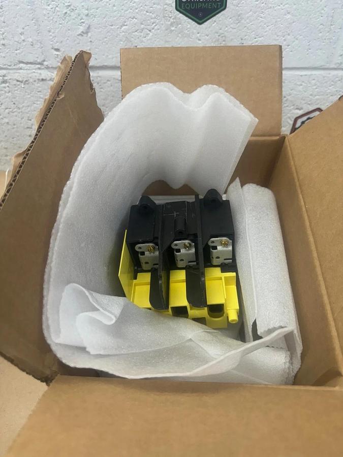 Eaton 17-25775 Generic Switch Assembly, Yellow Top w/ Lug Stop