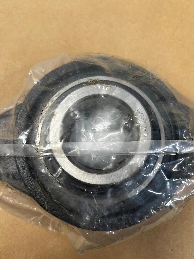 Used IPTCI UCX10-31 Bolt Flange Bearing