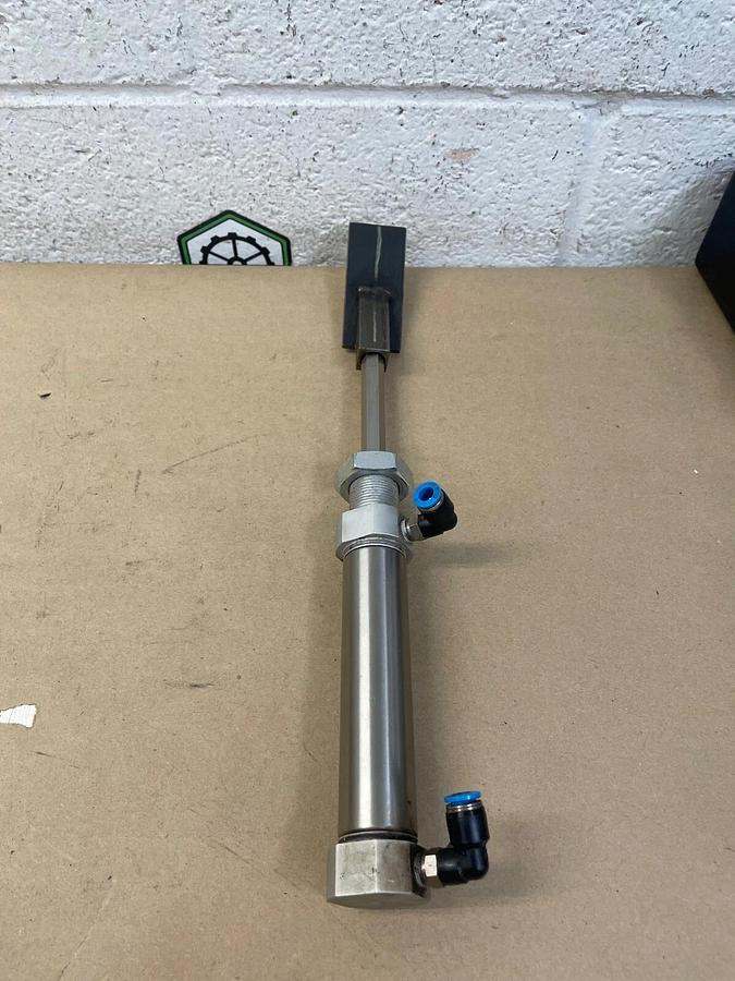 Used Air Cylinder 4-1/2”