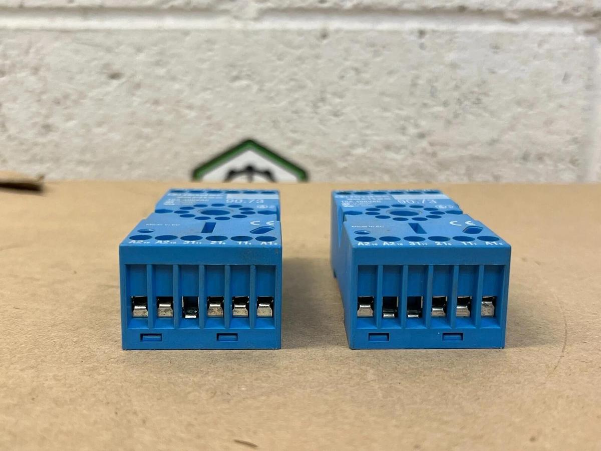 Used Finder Varitec 90.73 10A, 400VAC, 12 A Socket Relay - Lot of 2