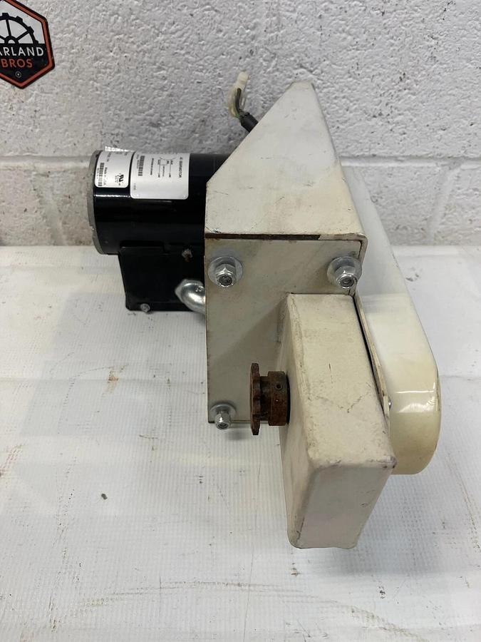 Used Bison 016-101-1369 Gear Motor, 115 Volts 60 Hz