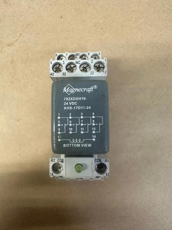 Used Magnecraft 782XDXH10-24VDC Relay w/ ABB CR-M4SS Base