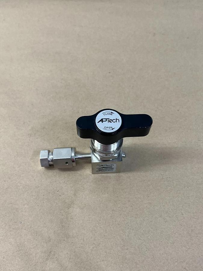 Used APTech AP3625SM 2PWTW4 3000 PSI Valve
