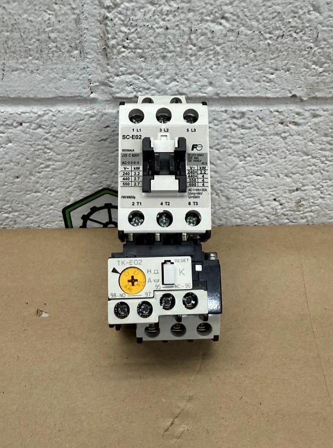 Used Fuji Electric SC-E02 Magnetic Contactor, with TK-E02 Overload Relay