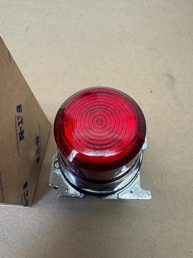 Used Eaton 10250T197LRP2A LED Light (Red) Plastic Lens *NEW*