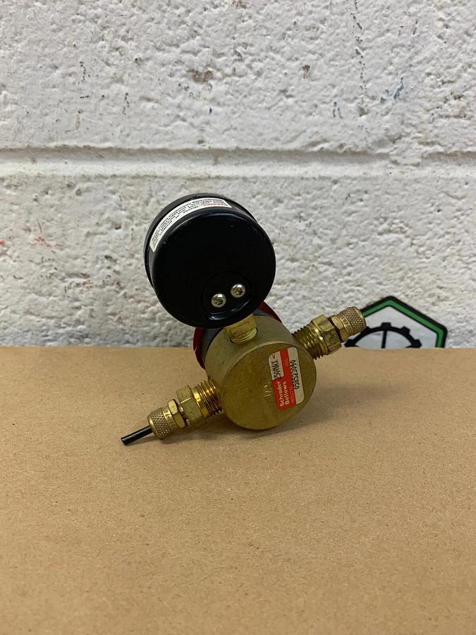 Used Schrader Bellows 085823040 Pneumatic Regualtor with USG Gauge