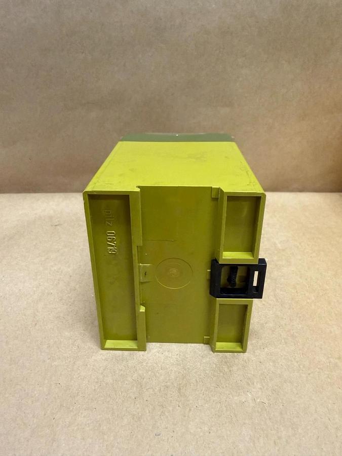 Used Pilz PNOZ 1 35/10 Safety Relay - FOR PARTS