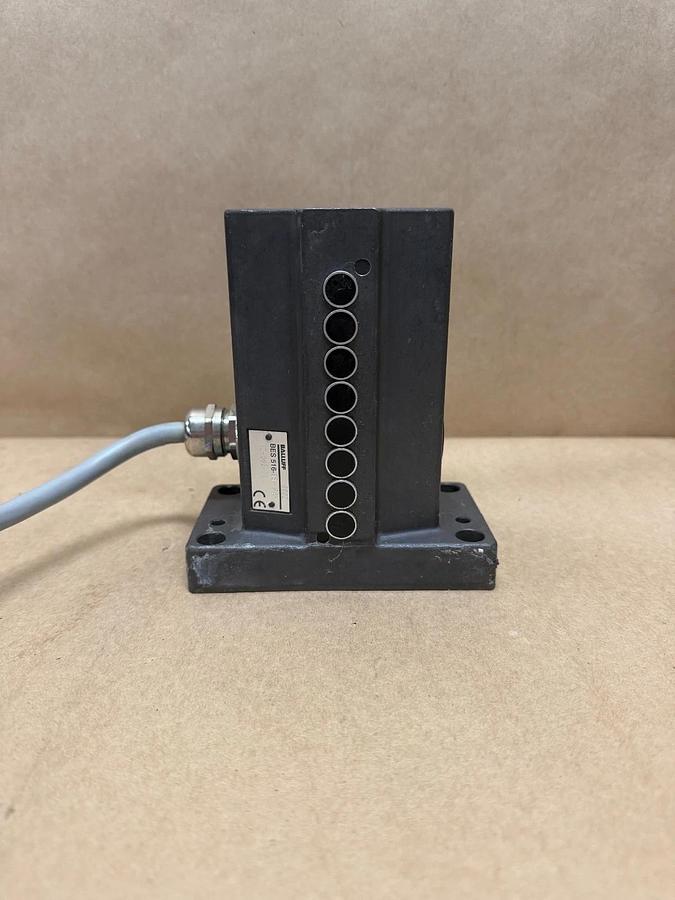 Used BALLUFF BES 516-88-PA-12-602-11 Proximity Switch