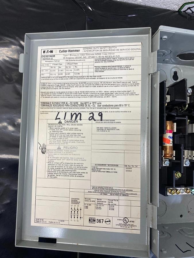 Used Cutler-Hammer DG321NGB Series B Type 1 Enclosure 30A 60Hz 240V Safety Switch