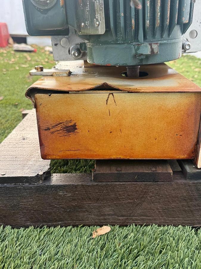 Used Falk 4115J25C Quadrive, Ratio 24.82:1, Toshiba B0024FLF2AMH03, 2 HP @ 1735 RPM