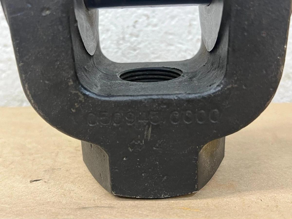 Used Parker 50945 Rod Clevis