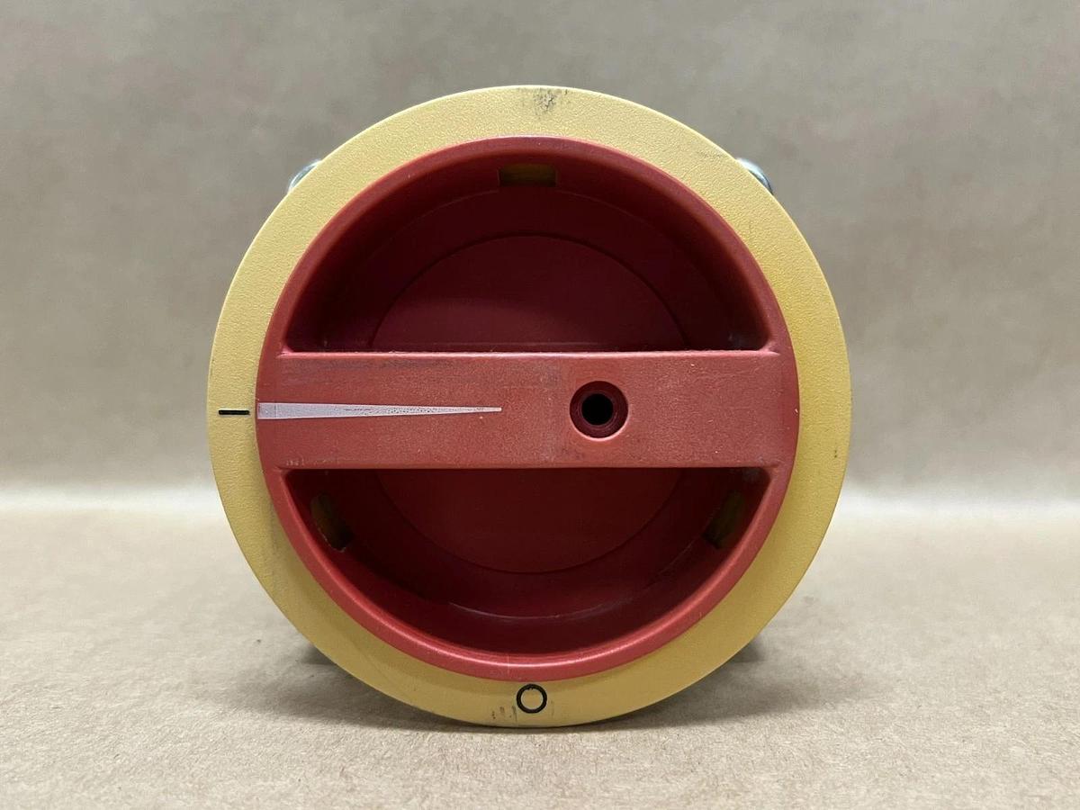 Used Siemens 3LC6 047-1TB53 Disconnect Control Switch