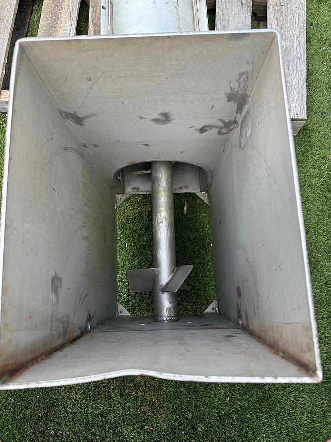 Used Previero SCE200 Stainless Steel Auger, 10” Trough, 9” Stick, 8” Flight, 8’2” L