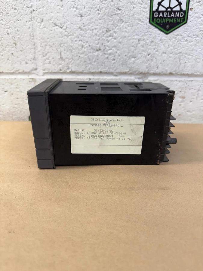 Used Honeywell DC300K-0-003-31-0000-0 Temperature Controller, 90-264VAC, 50/60Hz 18VA