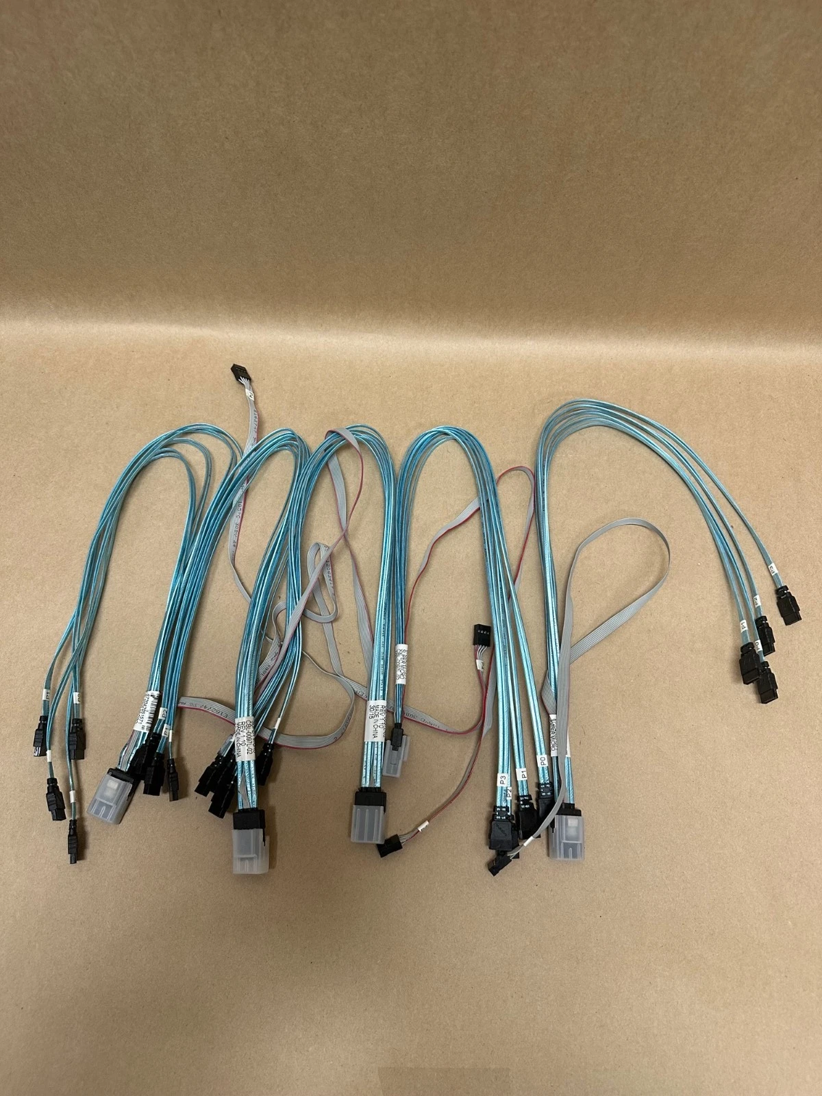 Used SuperMicro 672042051571 MiniSAS to 4 SATA - Lot of 5