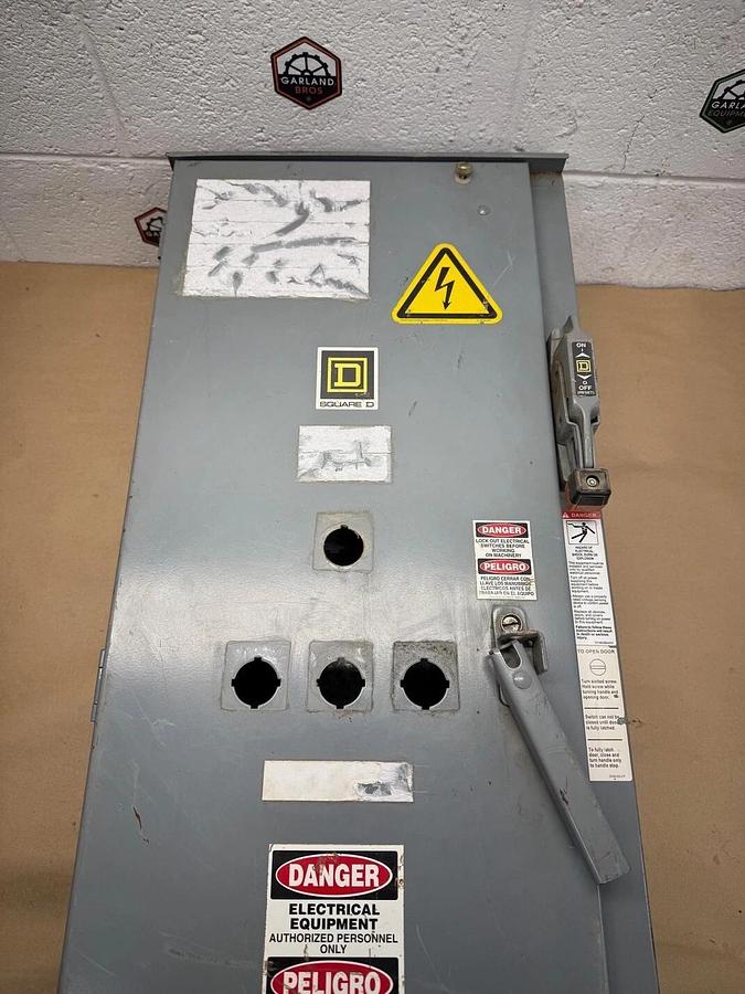 Used Square D 8539SEA51V81CF4P71P72T Combination Starter, Fusible Disconnect Breaker