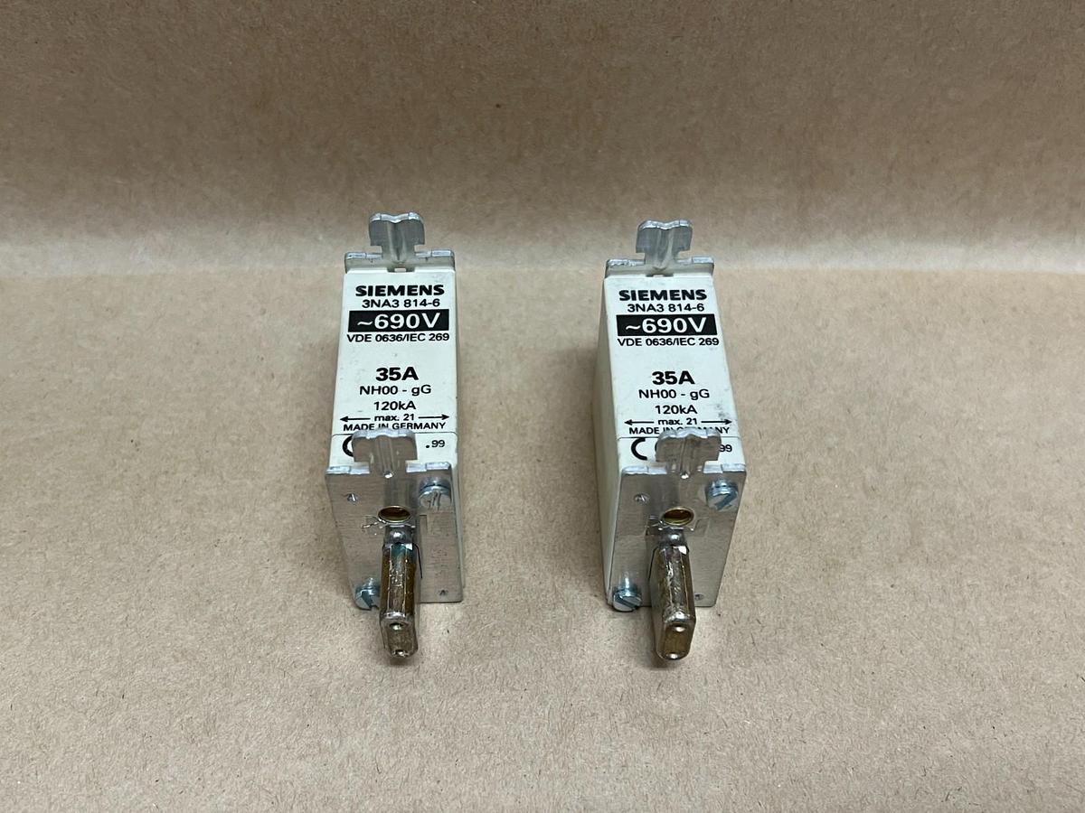 Used Siemens 3NA3 814-6 690V, 35A, Fuse Link - Lot of 2
