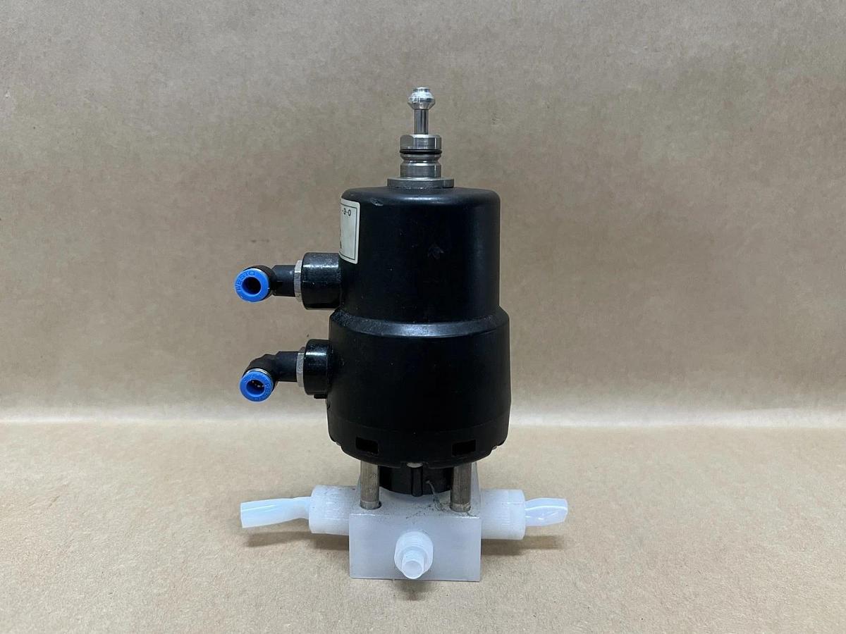 Used Gemü 9415 000 Z-3-0 Pneumatic Quarter-Turn Actuator