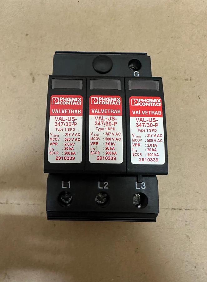 Used Phoenix Contact VAL-US-347/30/3+0-FM Surge Protection Device