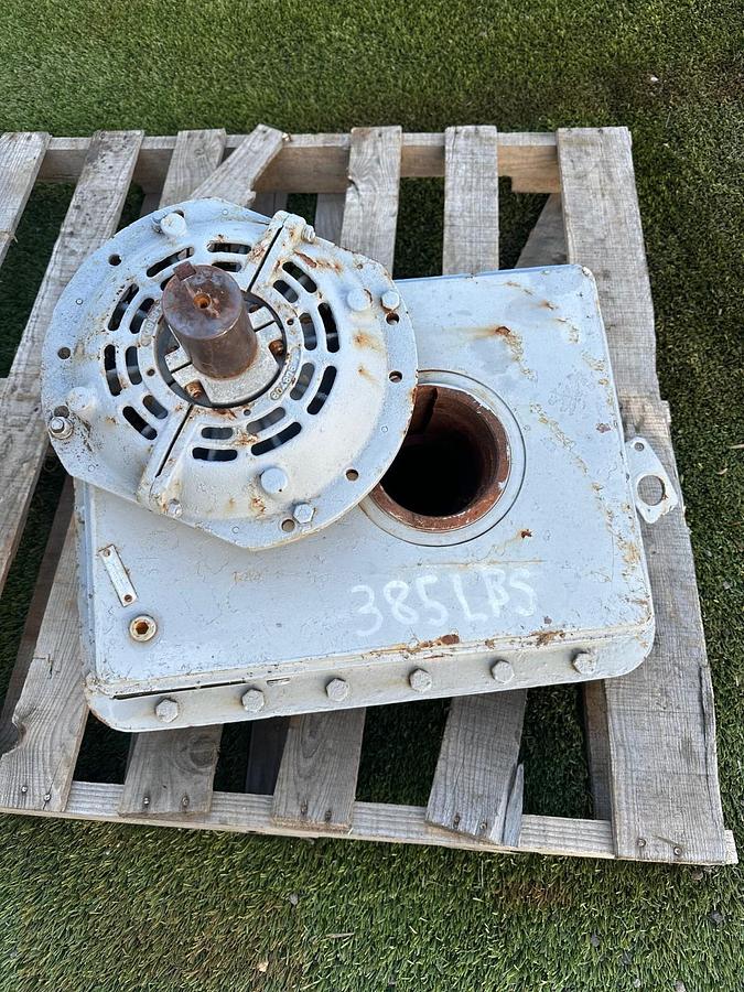 Used Gear Drive, 2-1/8” Shaft Diameter, 5:1 Ratio, 4-3/8” Bore