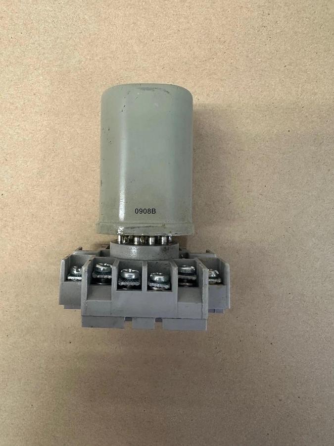 Used Magnecraft 750XCXH-24D Relay w/ P&B 27E892 Base
