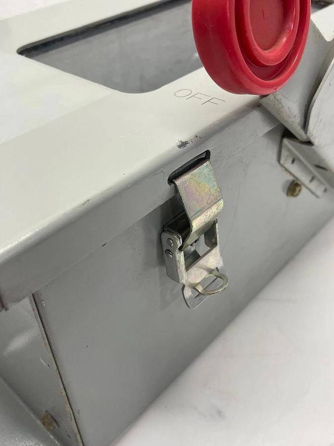 Used Eaton Cutler Hammer DH361UDKW Heavy Duty Safety Switch Ser B, 30A 600V 3 Pole