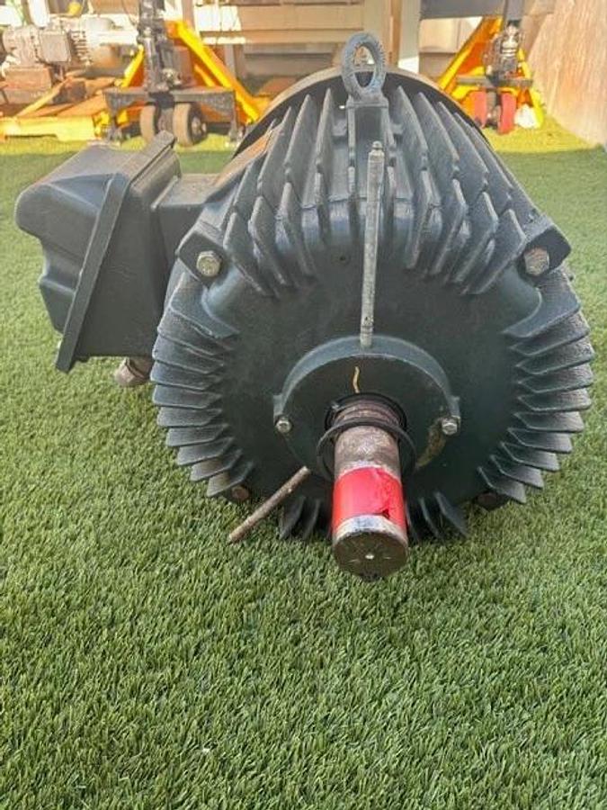 Used Toshiba 0256SDSR41A-P Heavy Duty Motor, 25 HP, 230/460 V, 31/62A, 1180 RPM